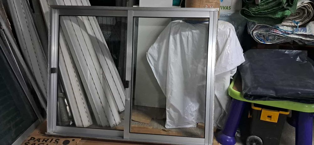 Vendo  janelas aluminio