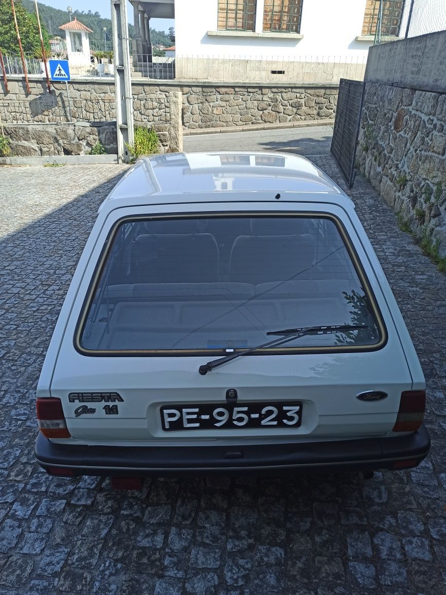 Ford Fiesta mk2 1.1 Ghia
