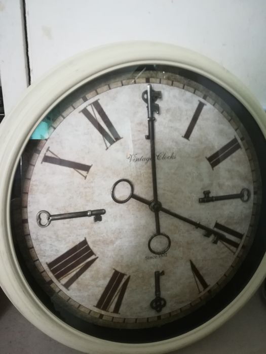 Relógio retro em ótimo estado