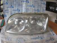 Farol 14908900 VOLVO V40 1 FASE 1 1998 1.9DI 95CV 5P VERMELHO ESQ H7 + H7 ORIGINA HELLA