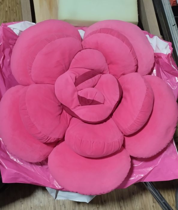 Декоративная Подушка роза