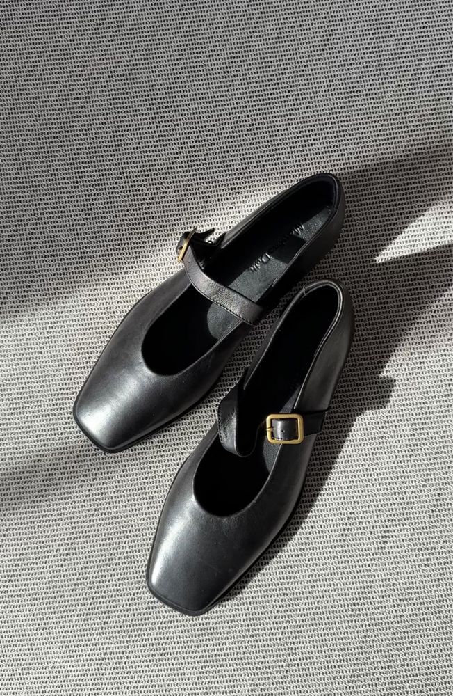 Massimo Dutti skórzane baleriny sandały