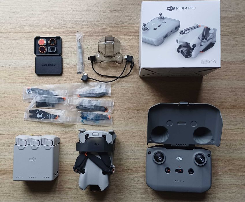 DJI Mini 4 Pro Combo + Zestaw rozszerzony + Gwarancja+ DJI Care