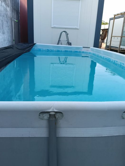 Piscina Bestway com pouco uso