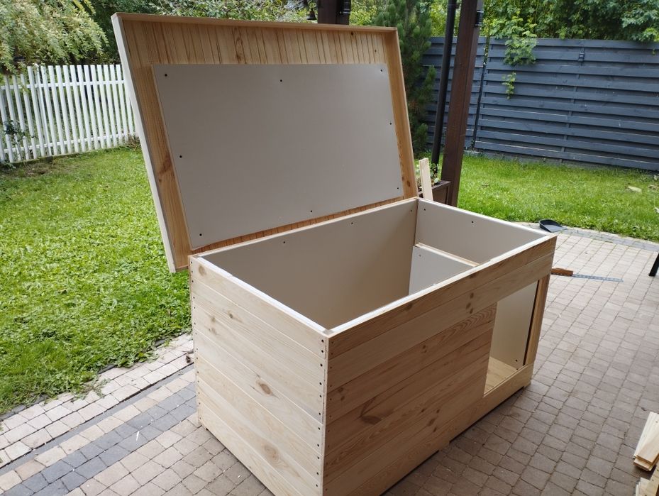 Buda dla psa ocieplona 140x80x80cm.