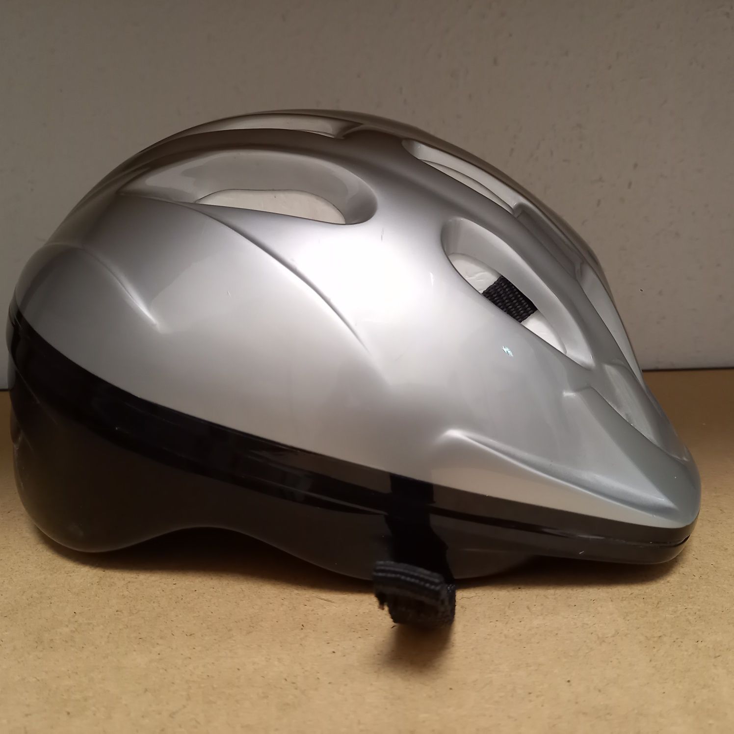 Kask rowerowy 52- 55 cm