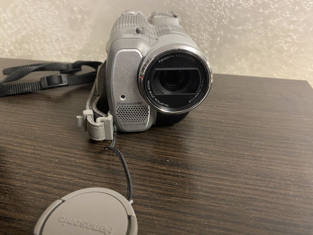 Відеокамера Panasonic NV-GS 180