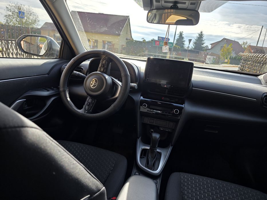 Toyota  Yaris Coross