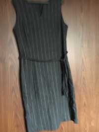sukienka biurowa Carry r. 34 wełna z wiskozą szary w prążki