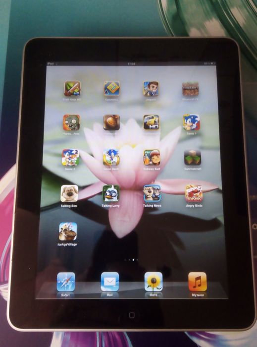 Планшет iPad 16 gb Apple модель 1219 диагональ 10 рабочий