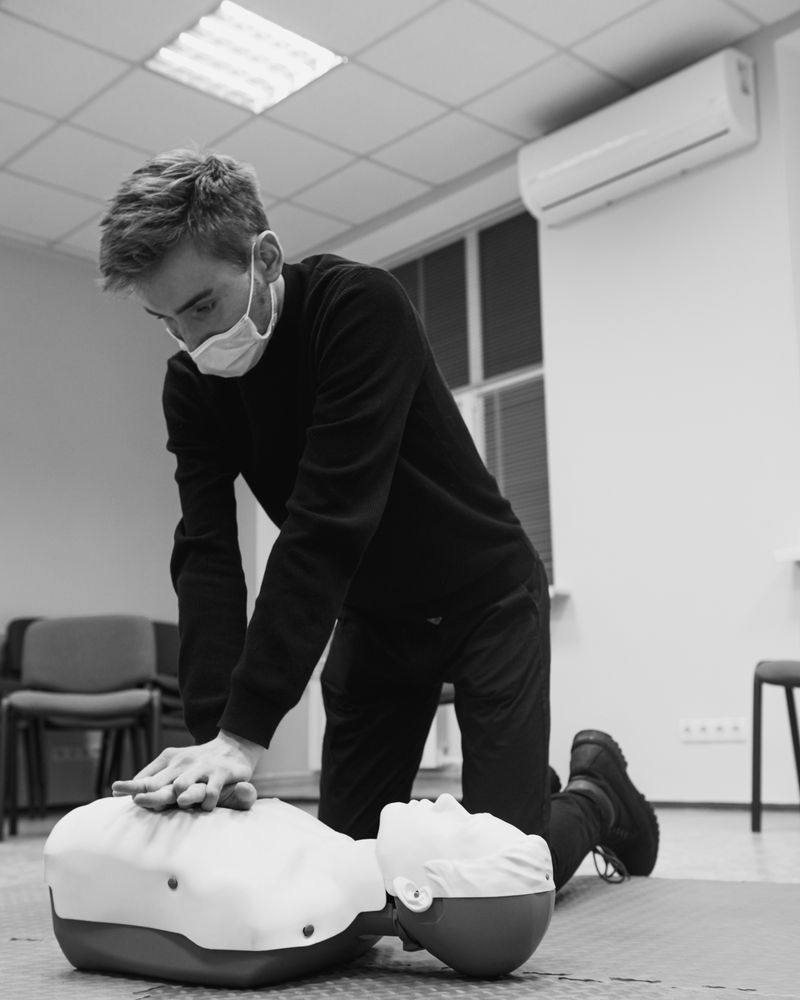 Реабилитолог Харьков,выезд реабилитолога после инсульта (массаж , лфк)