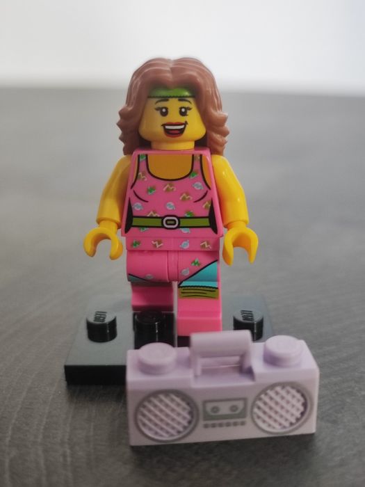 LEGO Minifigures Series 5 Fitness Instructor col05-10r