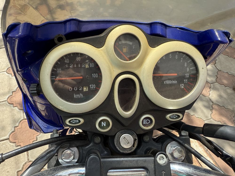 Мотоцикил QINGQI QM 125T 2004