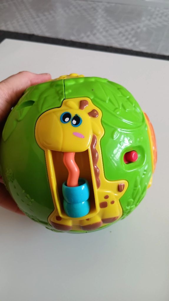 Bola musical com animais Chicco