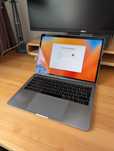 Macbook Pro 13" Intel i5 128GB SSD 8GB RAM (porysowany ekran)