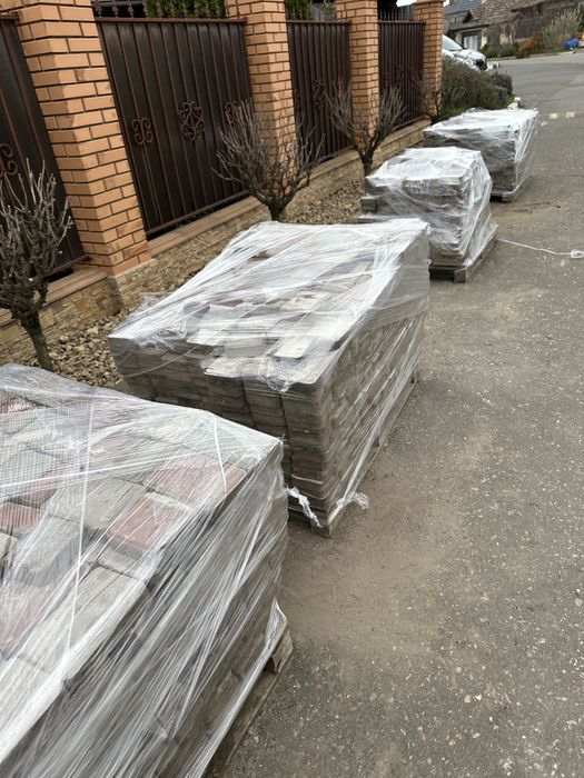 Продаю вживану тротуарну плитку “Старе Місто” вживану