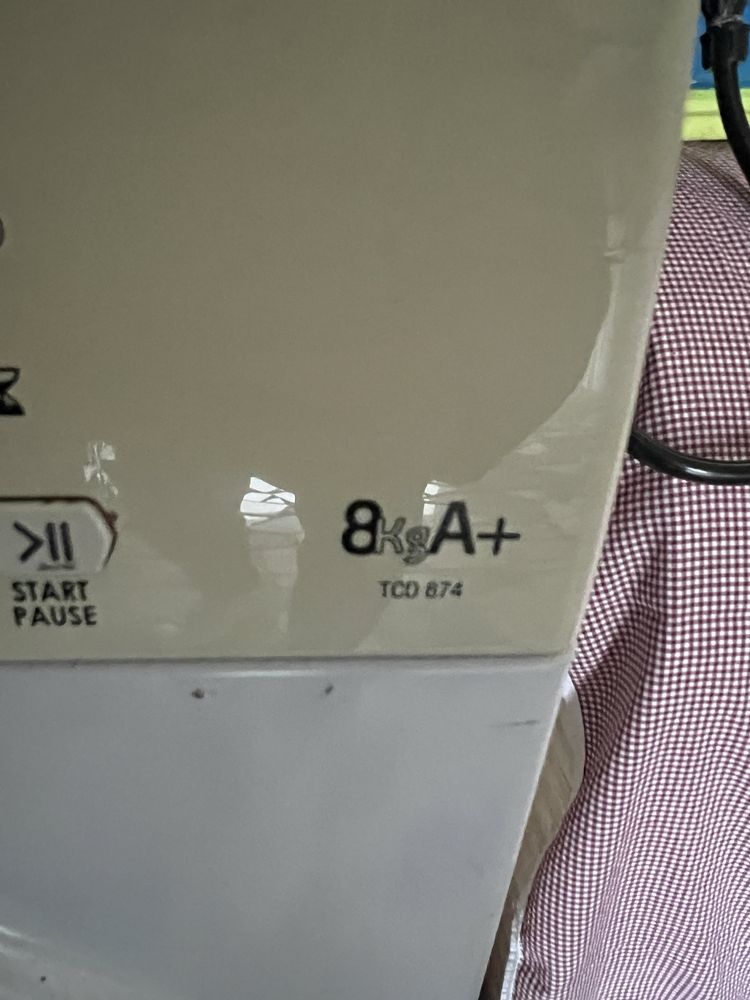 Máquina secar roupa 8KG Hotpoint