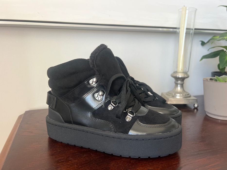 Buty zimowe damskie HM