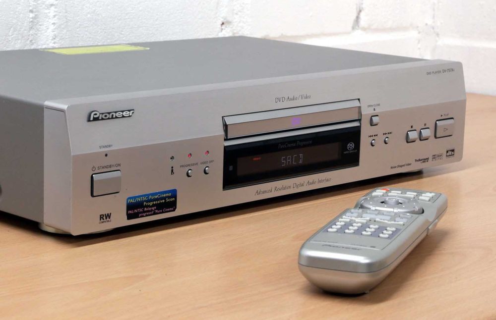 Pioneer DV-757Ai – Leitor DVD/SACD de Alta Qualidade  Excelente Estado