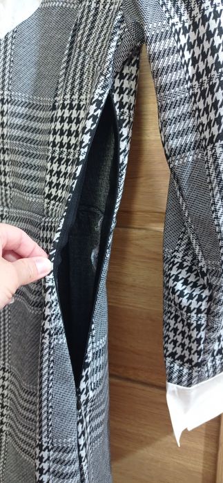 Sukienka wizytowa w kratkę z białym kołnierzykiem nowa rozmiar S