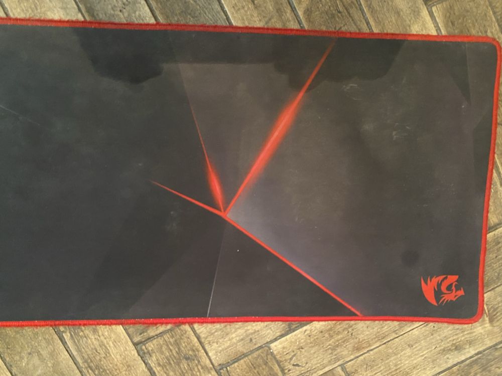 Ігрова поверхність Reddragon