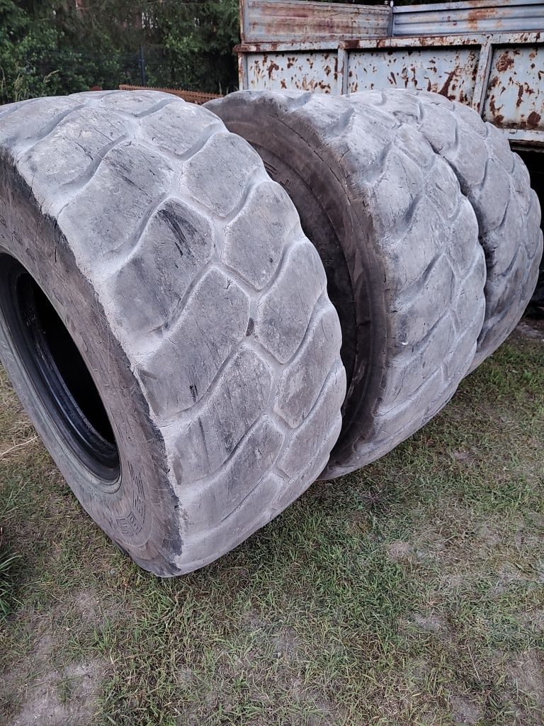 Opony 23.5 r25 triangle