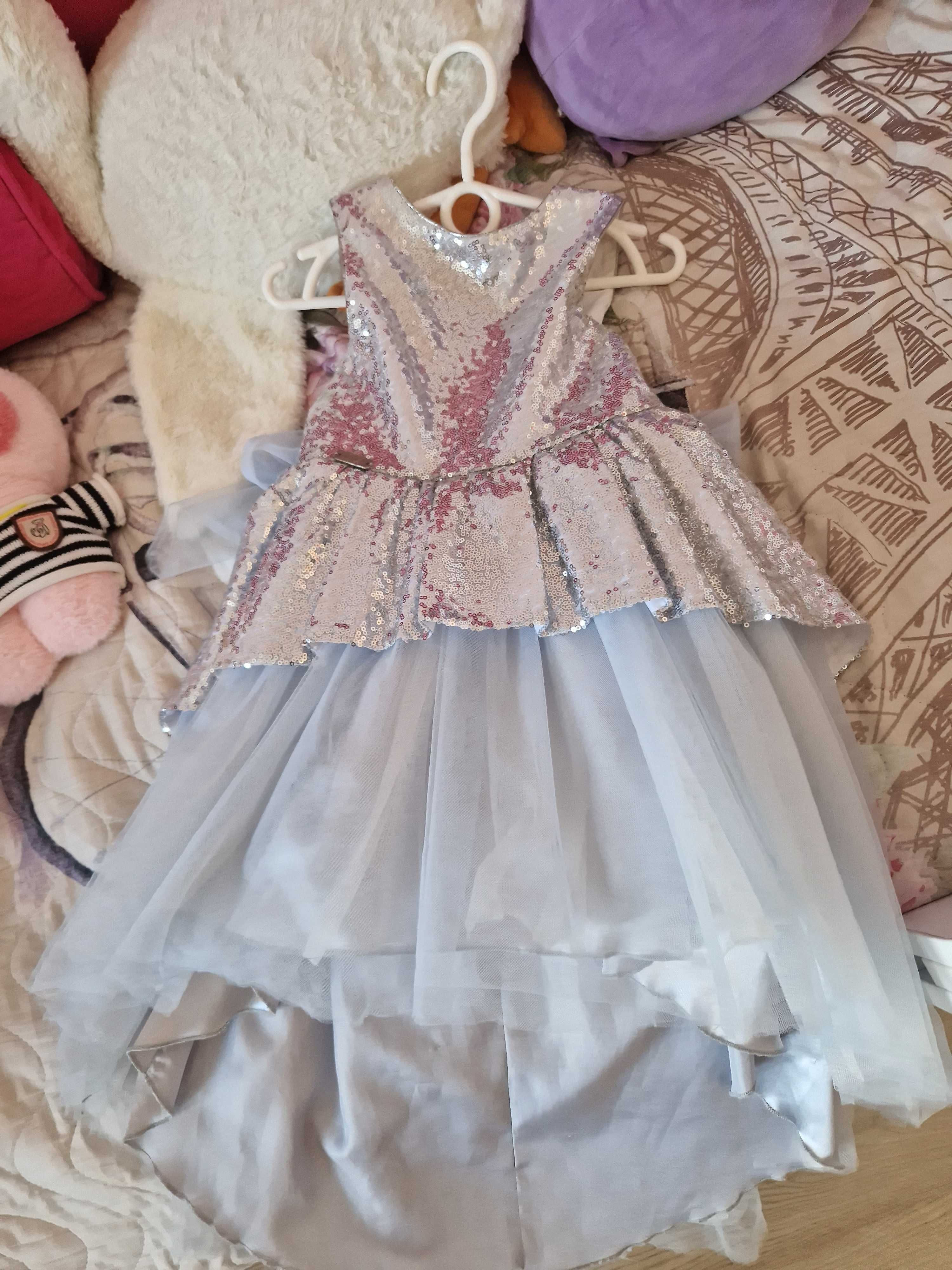 Продам детское нарядное платье