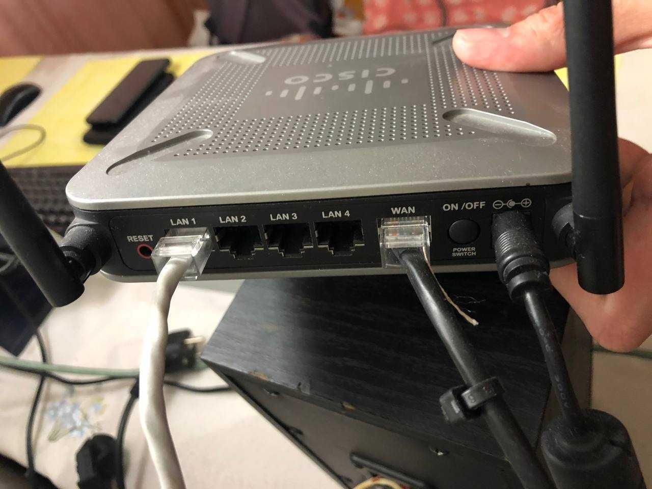 Бездротовий маршрутизатор (роутер) Cisco RV120W