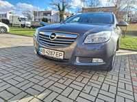 Opel insignia sports tourer 2011