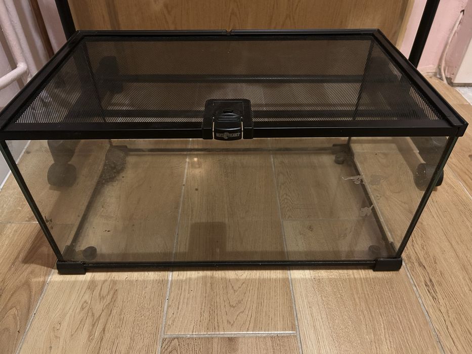 Sprzedam terarium jak nowe nie uszkodzone