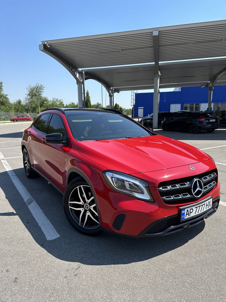 Продам Mercedes Benz Gla 180