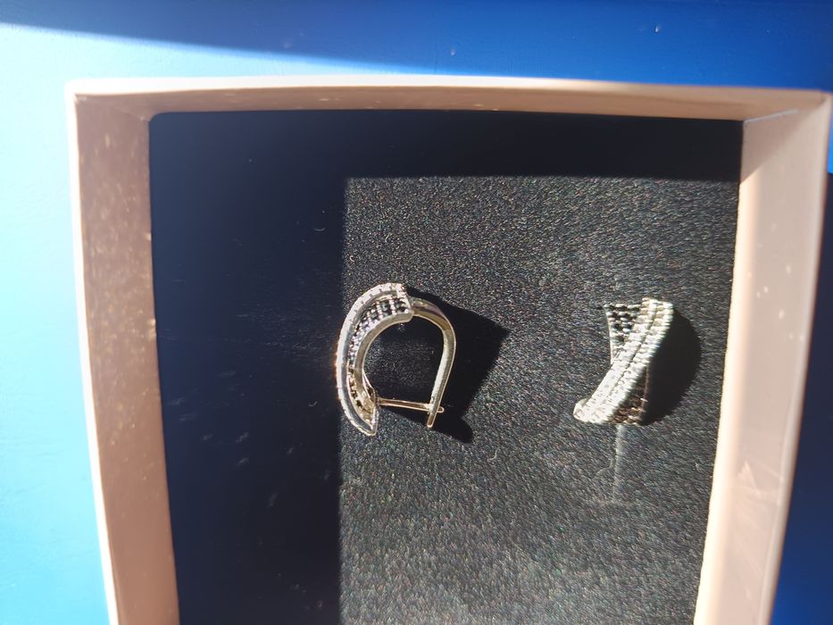 Brincos pendentes compridos ouro 9 k e prata de lei 925 novos com zirc