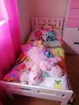 2 Camas criança+colchões+roupas de cama (pode ser vendido em separado)
