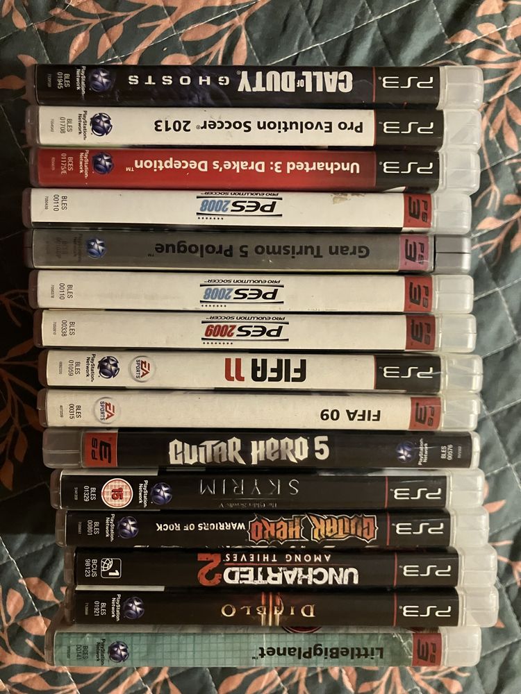 Playstation 3 com bastantes jogos
