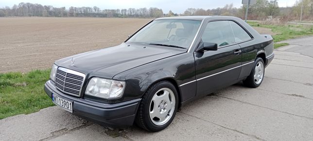 Mercedes 124 coupe