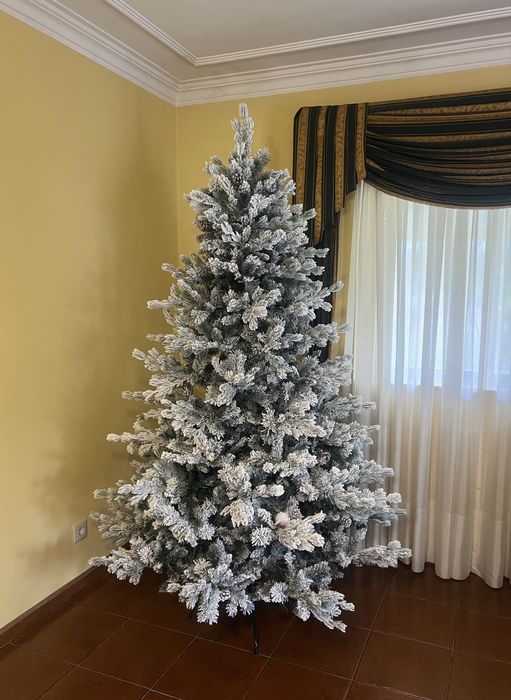 Árvore de Natal Super Nevada 2.10cm