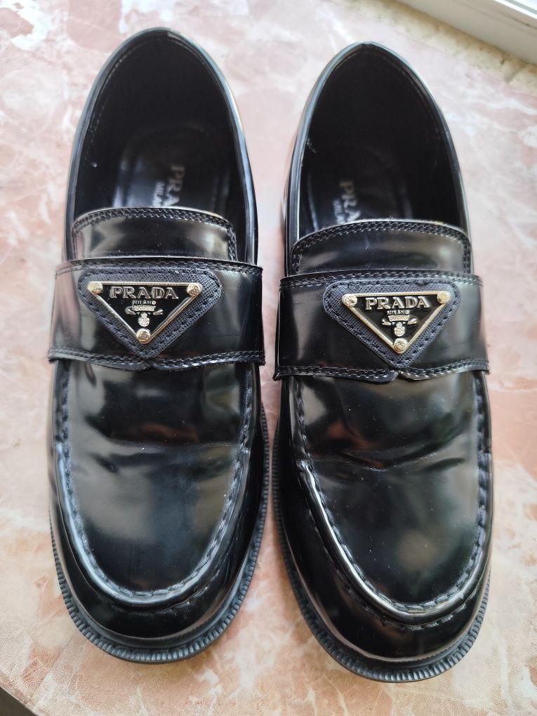 Лоферы , туфли  prada 36р
