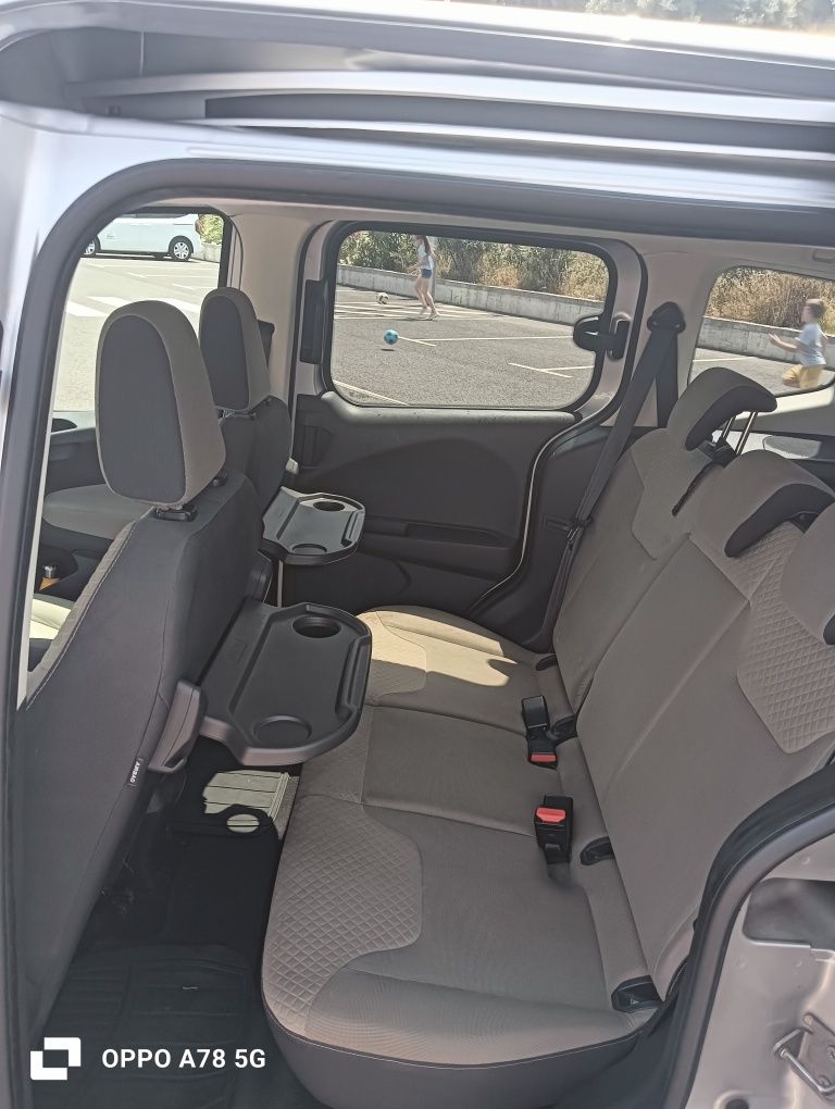 Ford Tourneo Courier 5 lugares