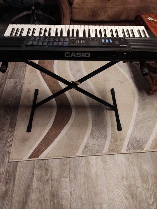 Синтезатор Casio CTK-530 c подставкой