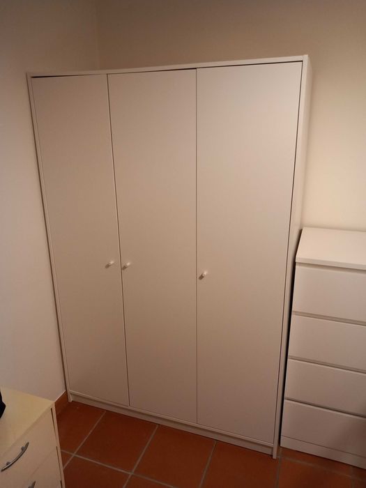Roupeiro Ikea Bom estado
