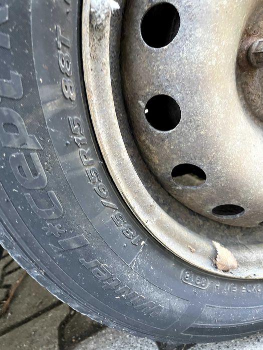 Felgi Fiat Grande Punto 15" Stalowe do regeneracji (z oponami)