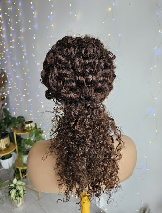 Peruka z włosów naturalnych na opasce natyrlany brąz loki Ula