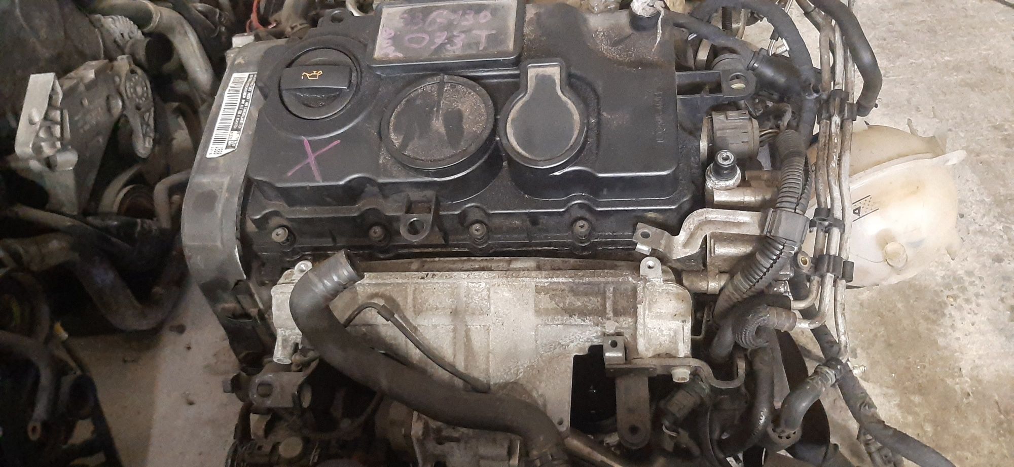 Мотор двигун 2.0 BMN BMR 125кв  VW PASSAT B6  TOURAN 2003-2010р.