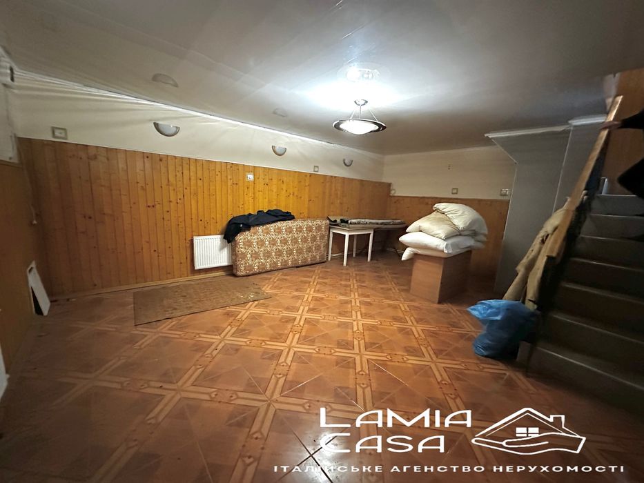 Продаж двох будинків в Годилові. 5 хв від Героів Майдану