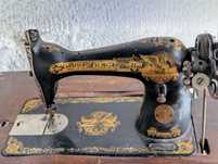 Máquina de Costura SINGER Antiga (c. 1920)
