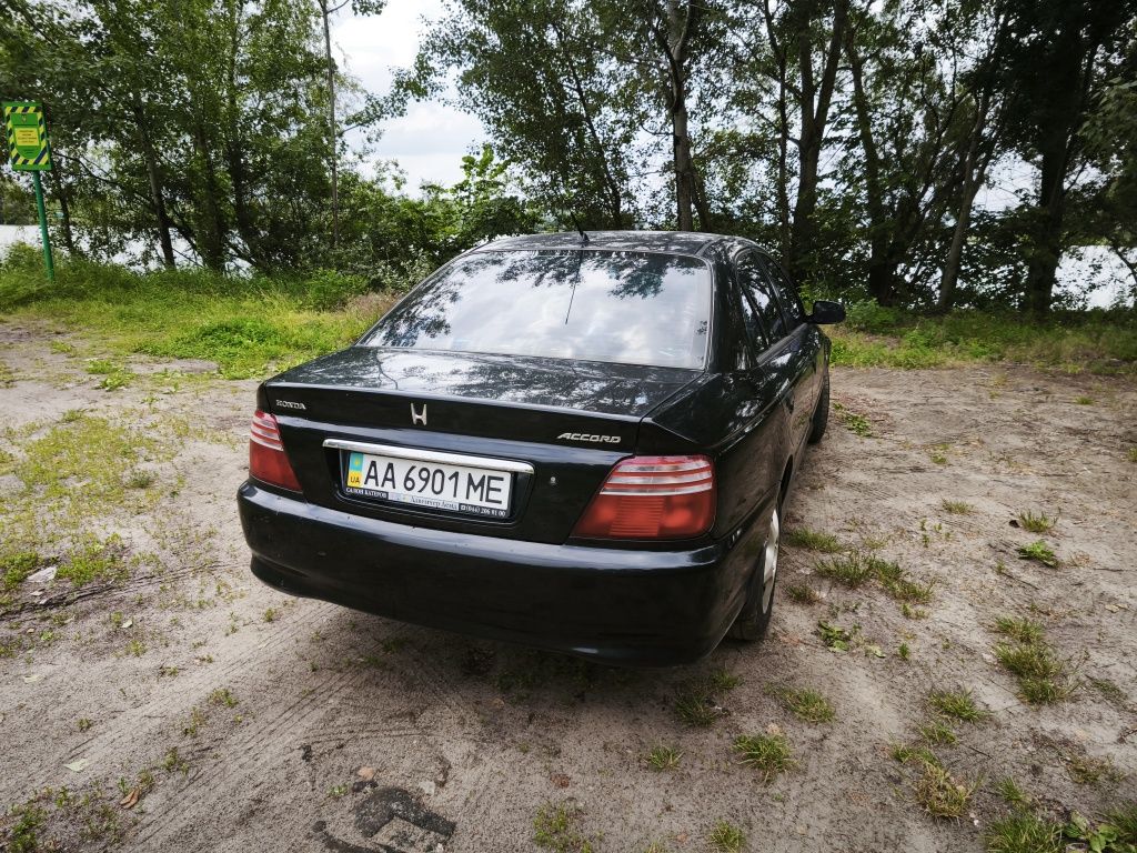 Хонда Акорд 6.  Покоління2001року. Модифікація CG8. Двигун f18b2.136кс