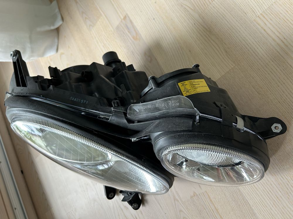 Lampa przednia prawa xenon Mercedes w211 e-klasa