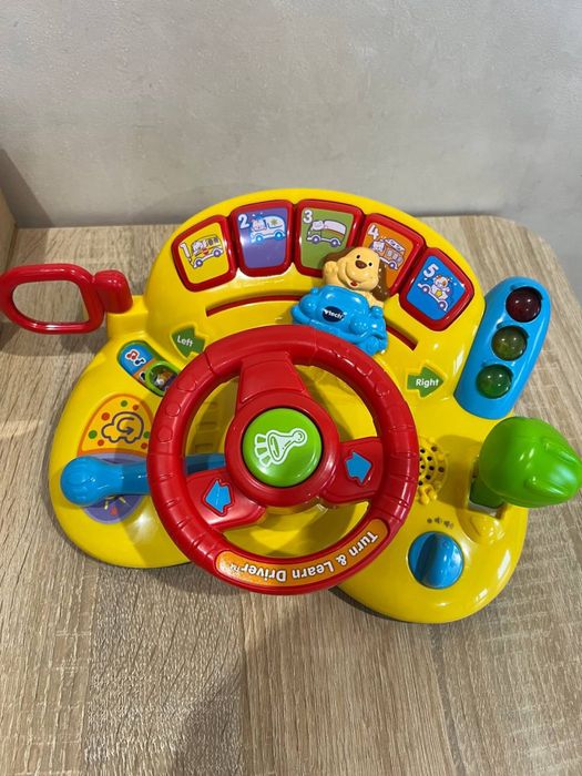 Розвиваюча музикальна іграшка руль Vtech