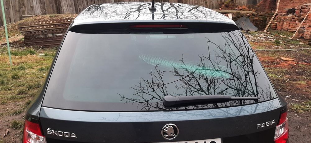 Автомобиль  Skoda Fabia 2017 года