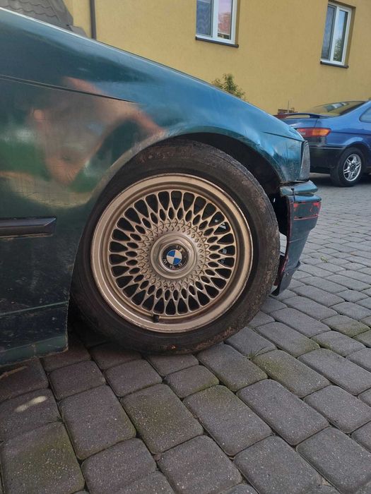 BMW E36 320i wojownik